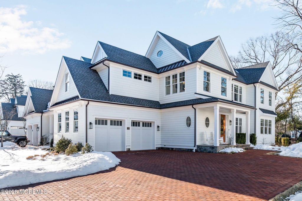 13 Bingham Court, Rumson, NJ 07760