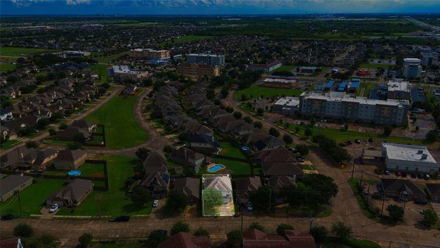 7310 Eastpoint Boulevard, Baytown, TX 77521