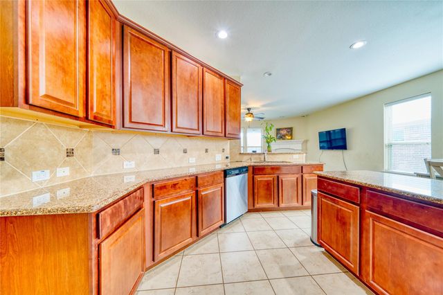7310 Eastpoint Boulevard, Baytown, TX 77521