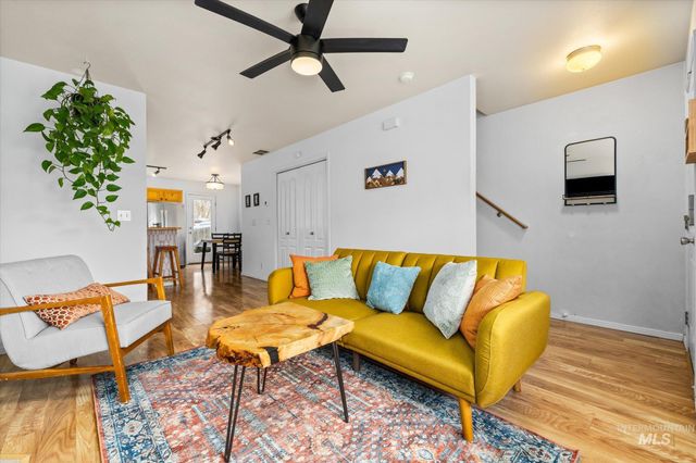 2112 S Pacific St, Boise, ID 83705