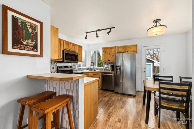 2112 S Pacific St, Boise, ID 83705