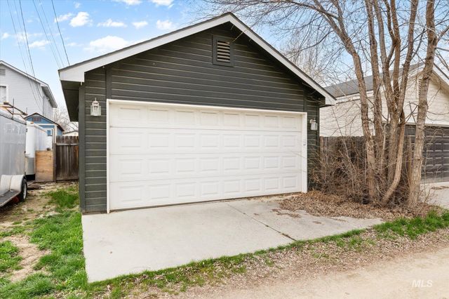 2112 S Pacific St, Boise, ID 83705