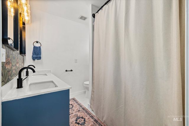 2112 S Pacific St, Boise, ID 83705