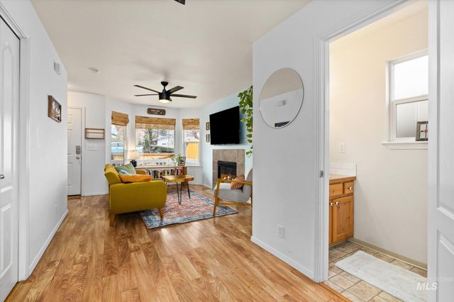 2112 S Pacific St, Boise, ID 83705