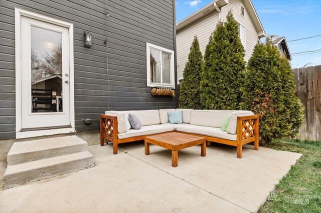 2112 S Pacific St, Boise, ID 83705