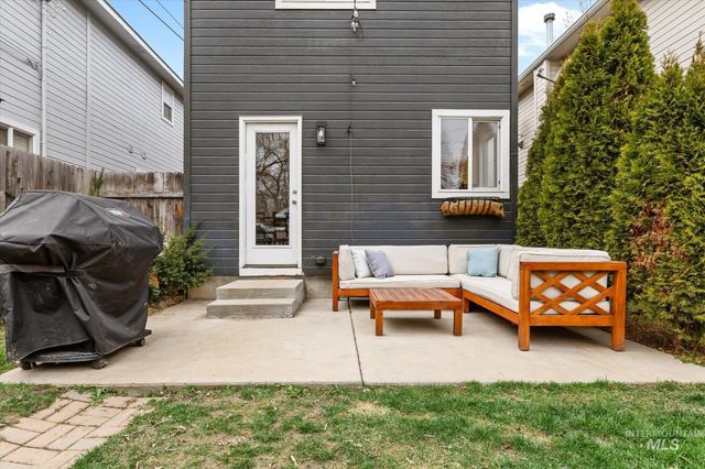 2112 S Pacific St, Boise, ID 83705