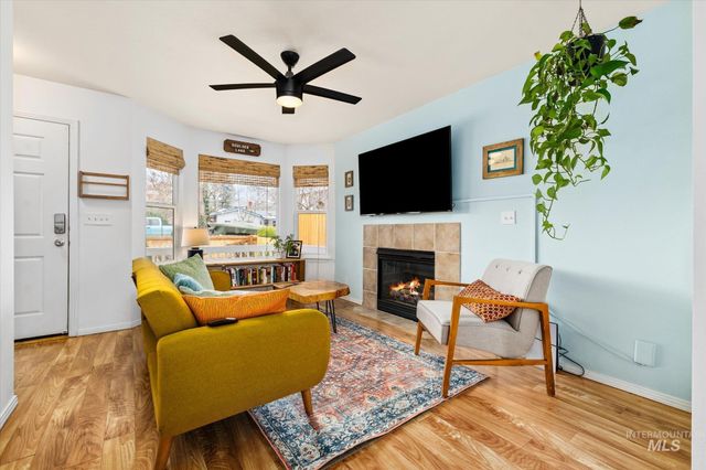 2112 S Pacific St, Boise, ID 83705