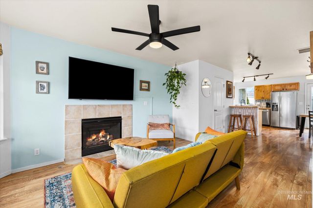 2112 S Pacific St, Boise, ID 83705