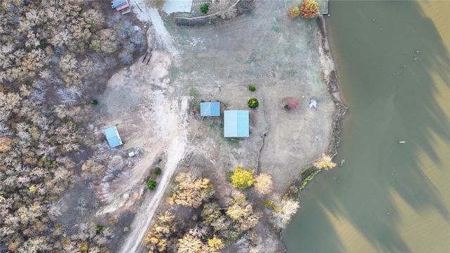 819 Captain S Drive, Bowie, TX 76230