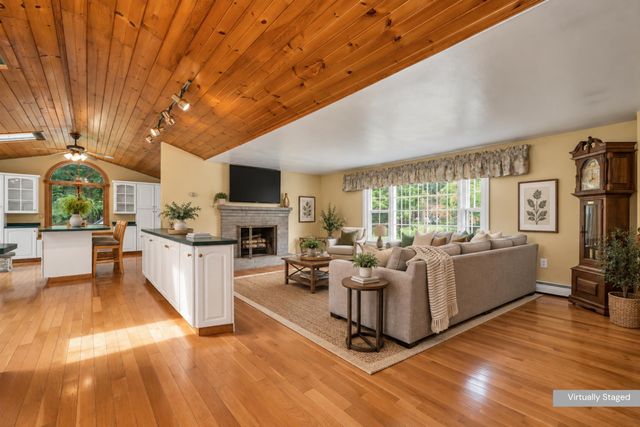 24 Par Lane, Hudson, NH 03051