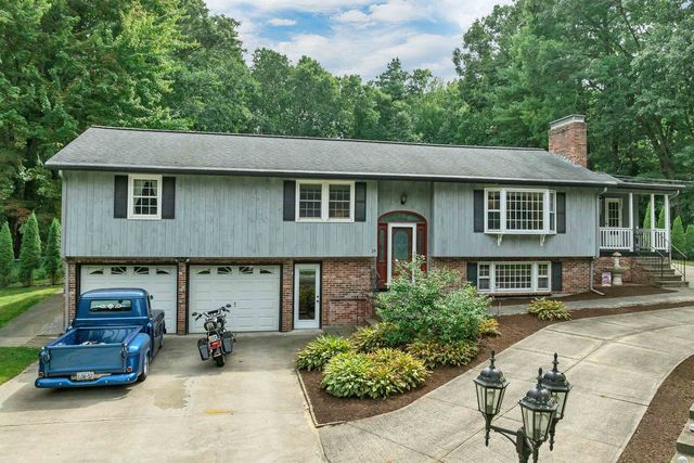 24 Par Lane, Hudson, NH 03051