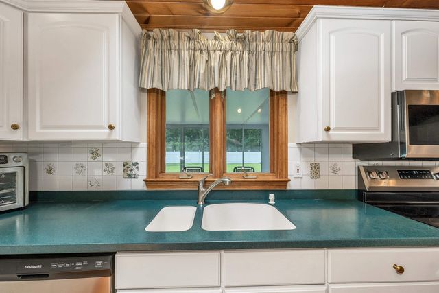 24 Par Lane, Hudson, NH 03051