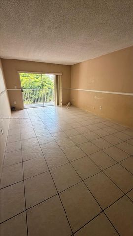 9972 SW 88th St 1125, Miami, FL 33176