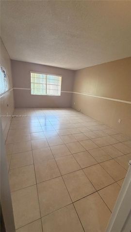 9972 SW 88th St 1125, Miami, FL 33176
