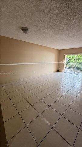 9972 SW 88th St 1125, Miami, FL 33176