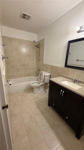 9972 SW 88th St 1125, Miami, FL 33176