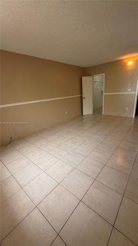 9972 SW 88th St 1125, Miami, FL 33176