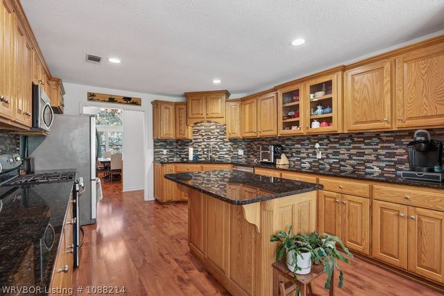 2926 Shady Brook Lane, Van Buren, AR 72956