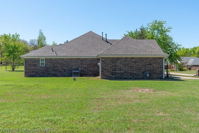 2926 Shady Brook Lane, Van Buren, AR 72956