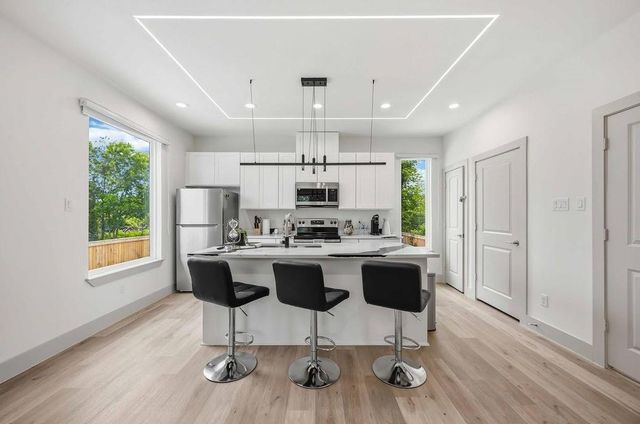 1907 Hailey Street, Houston, TX 77026