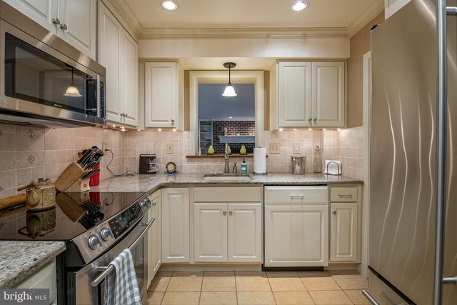 410 HARVARD BLVD, Reading, PA 19609
