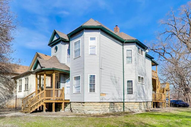 6853 S Perry Avenue, Chicago, IL 60621