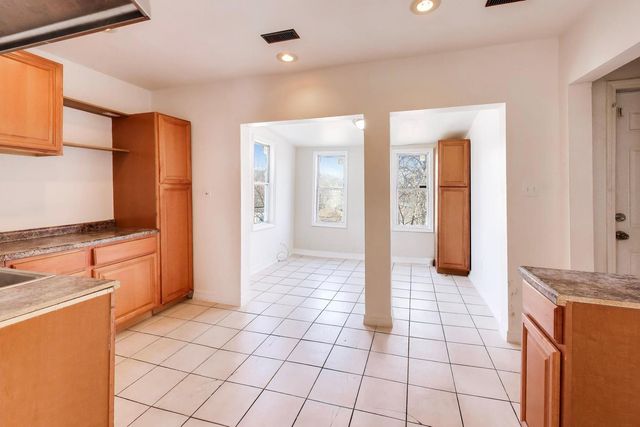 6853 S Perry Avenue, Chicago, IL 60621