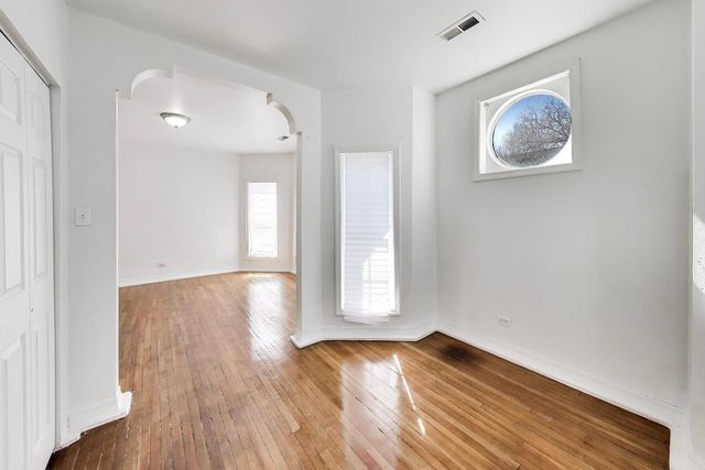 6853 S Perry Avenue, Chicago, IL 60621