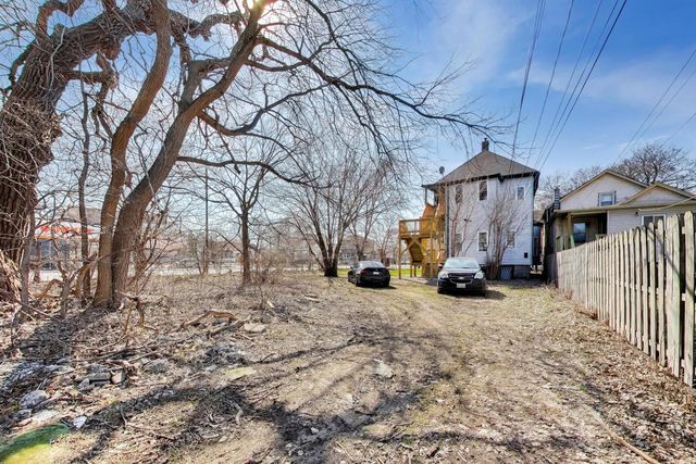 6853 S Perry Avenue, Chicago, IL 60621