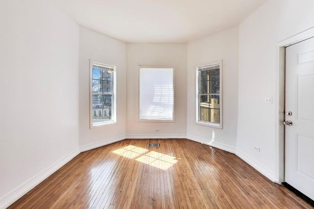 6853 S Perry Avenue, Chicago, IL 60621