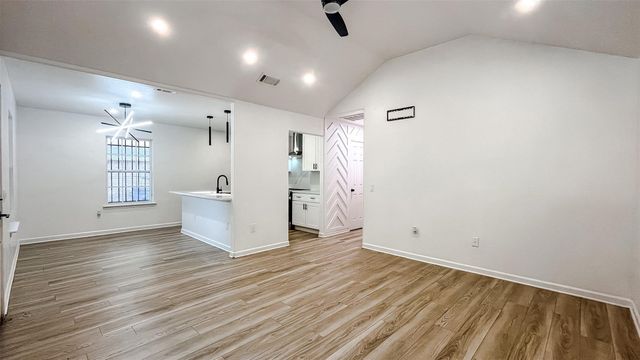 1926 Arizona Avenue, Dallas, TX 75216