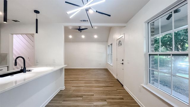 1926 Arizona Avenue, Dallas, TX 75216