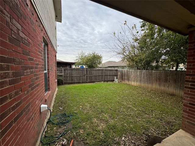 8213 Three Bars Drive, Fort Worth, TX 76179