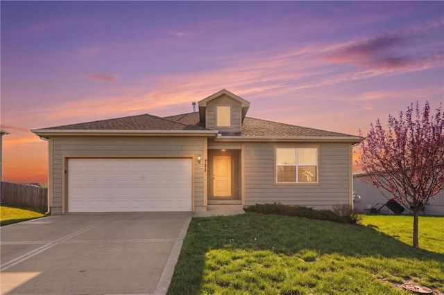 723 S Cypress Street, Gardner, KS 66030