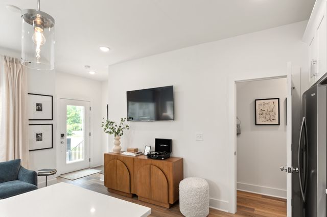 121 Straton Street, Nashville, TN 37216