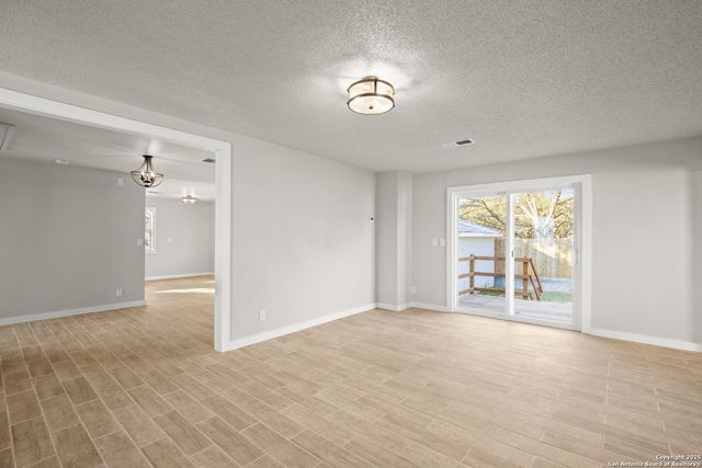 402 twin elm, Canyon Lake, TX 78133