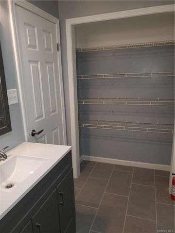 7 White Plains Avenue, Elmsford, NY 10523