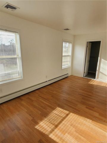 7 White Plains Avenue, Elmsford, NY 10523