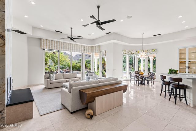 8305 N 50TH Street, Paradise Valley, AZ 85253