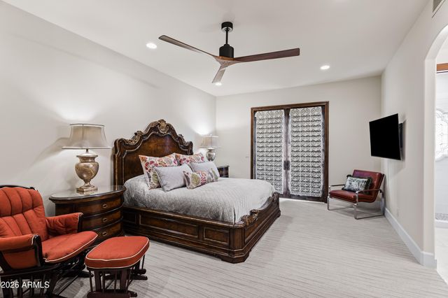 8305 N 50TH Street, Paradise Valley, AZ 85253