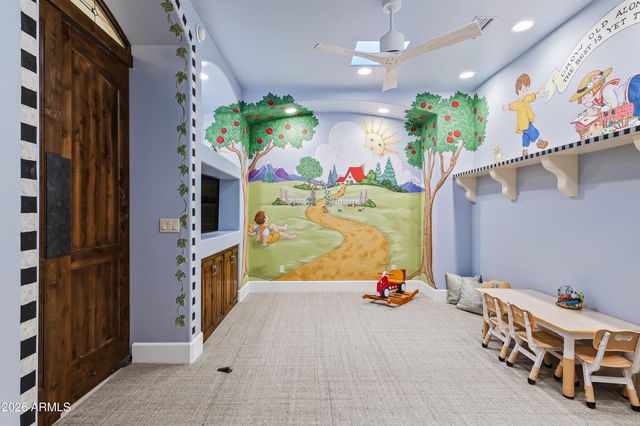 8305 N 50TH Street, Paradise Valley, AZ 85253