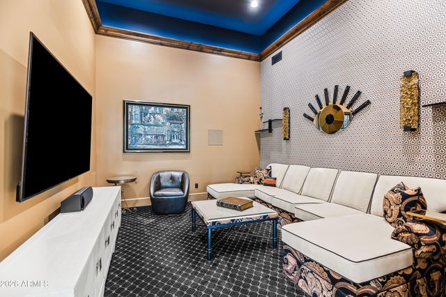 8305 N 50TH Street, Paradise Valley, AZ 85253