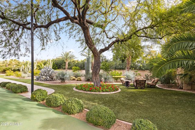 8305 N 50TH Street, Paradise Valley, AZ 85253