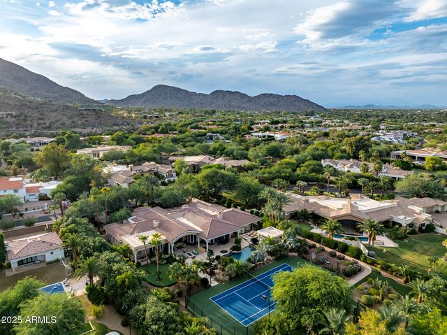 8305 N 50TH Street, Paradise Valley, AZ 85253