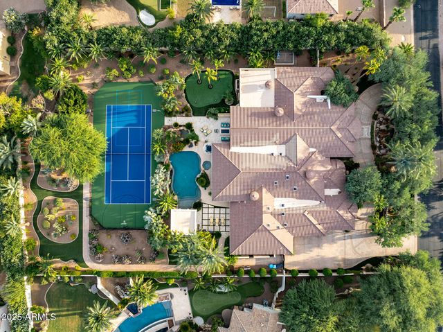 8305 N 50TH Street, Paradise Valley, AZ 85253