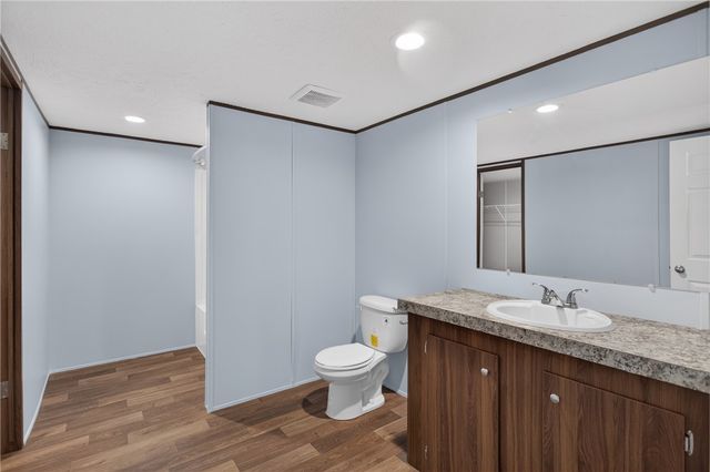 215 Wells Circle, Townville, SC 29689
