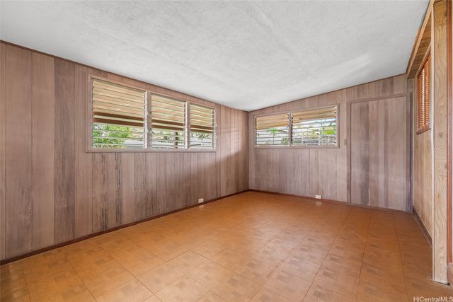 94-855 Lumikuke Loop, Waipahu, HI 96797