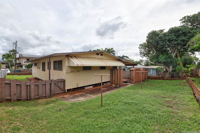94-855 Lumikuke Loop, Waipahu, HI 96797