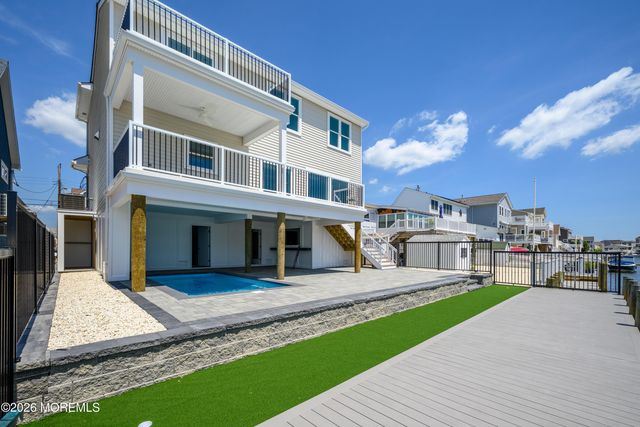 39 Weaver Drive, Beach Haven West, NJ 08050