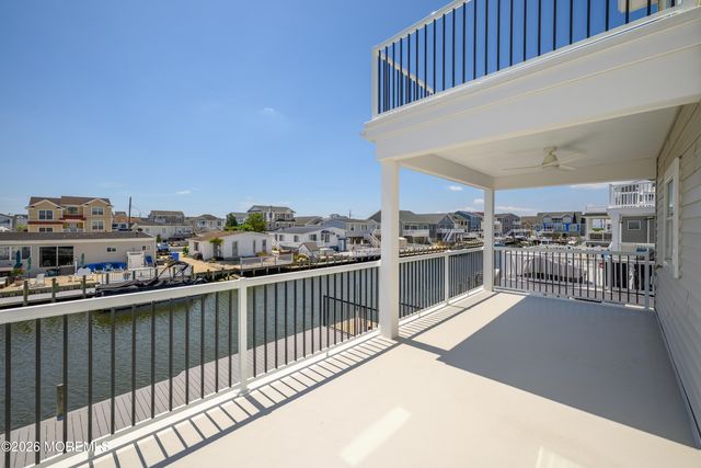 39 Weaver Drive, Beach Haven West, NJ 08050